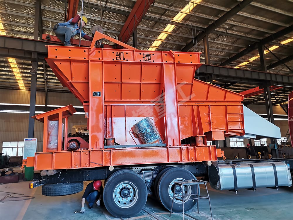 中頻感應(yīng)12噸電爐加料車(chē)