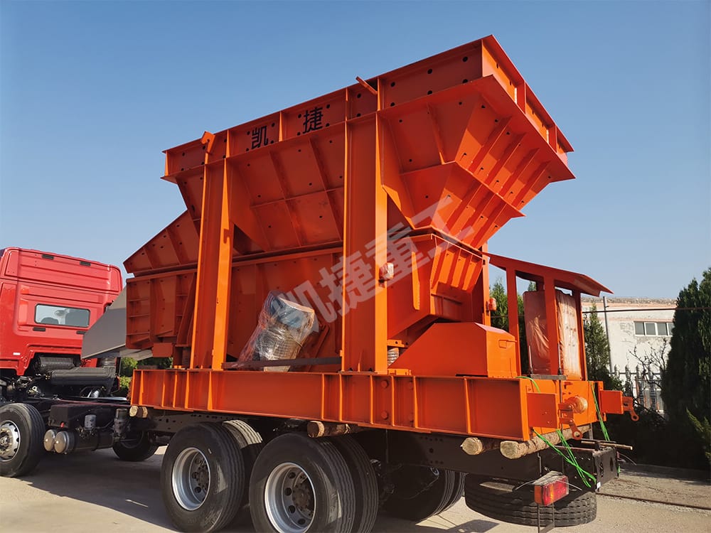 中頻感應(yīng)電爐加料車(chē)